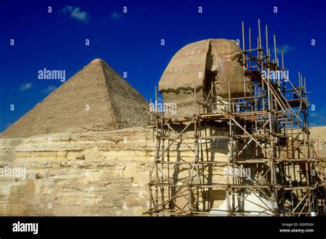 La Restauración de la Esfinge: Un Tesoro Egipcio Renaciendo del Desierto en el Siglo XXI